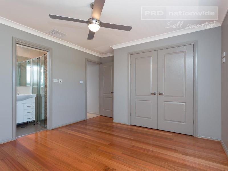 1/31 Warambee Crescent GLENFIELD PARK 5