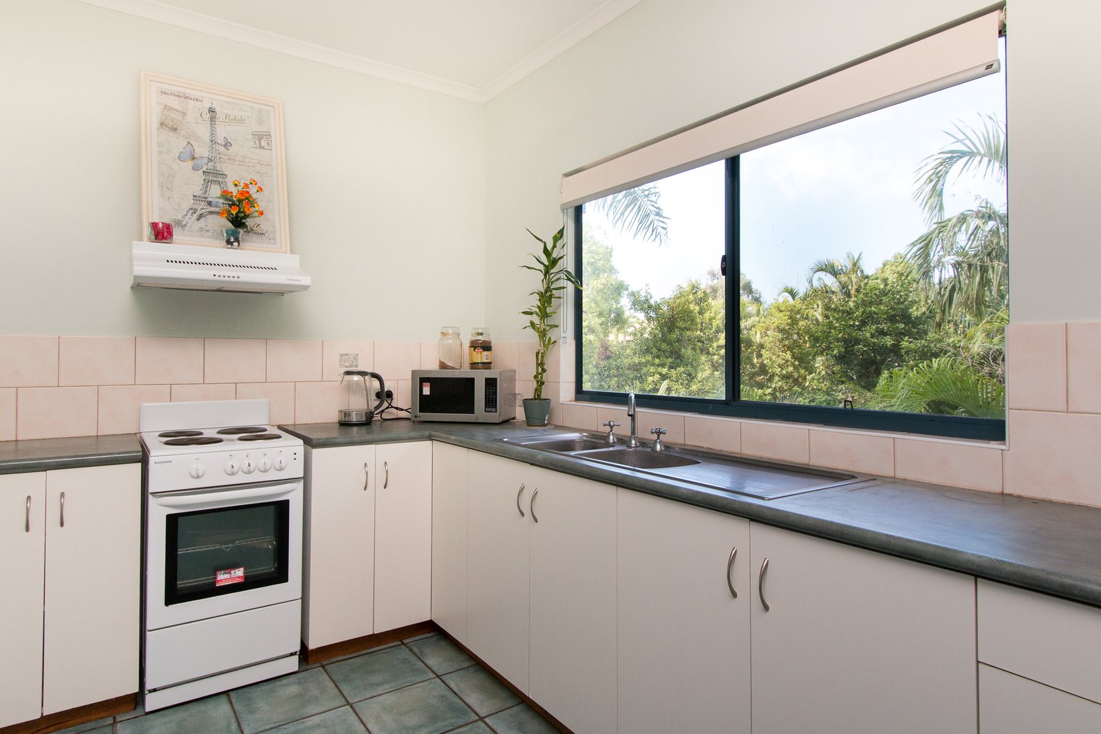 13/10 Bagot Street DJUGUN 2