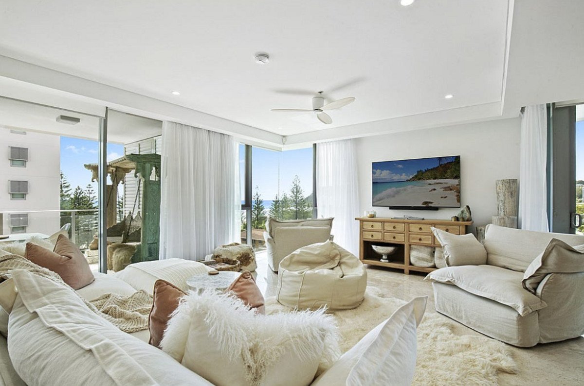 13/106 The Esplanade Burleigh Heads 6