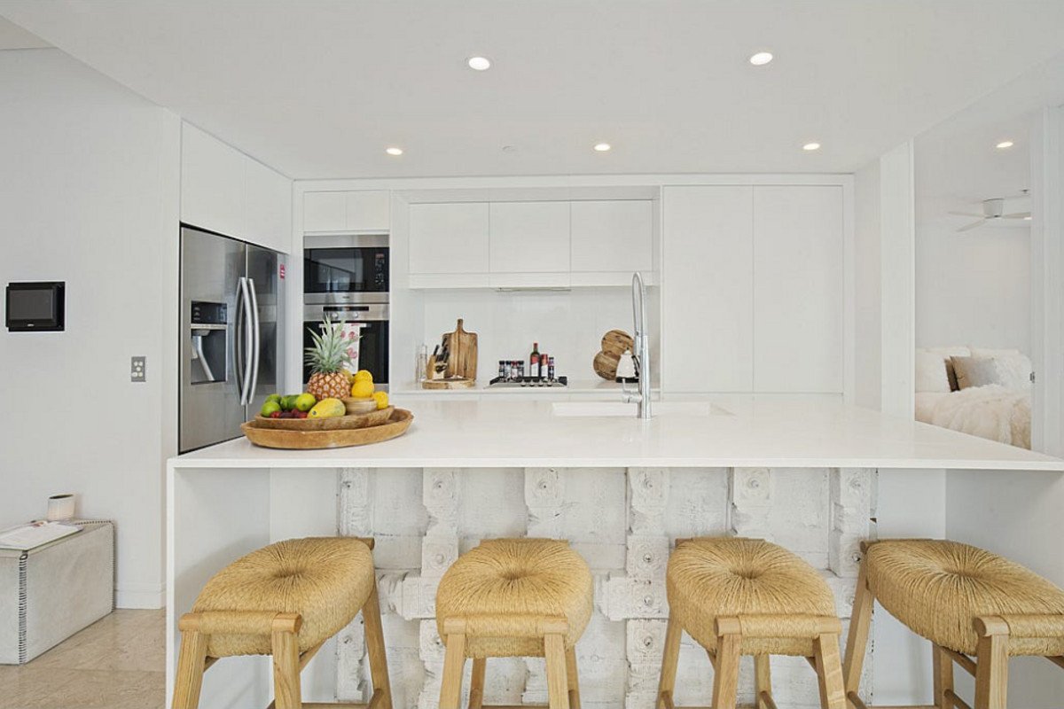 13/106 The Esplanade Burleigh Heads 2