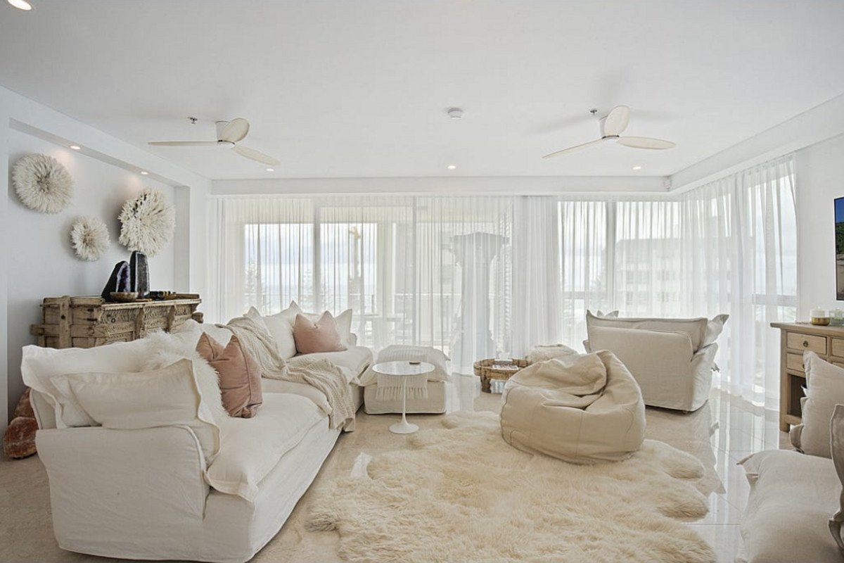 13/106 The Esplanade Burleigh Heads 4