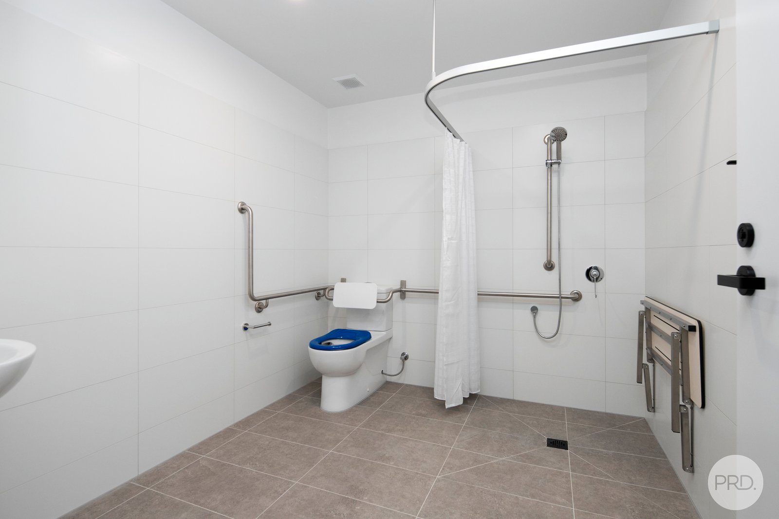 13/11 Kennedys Drive DELACOMBE 6