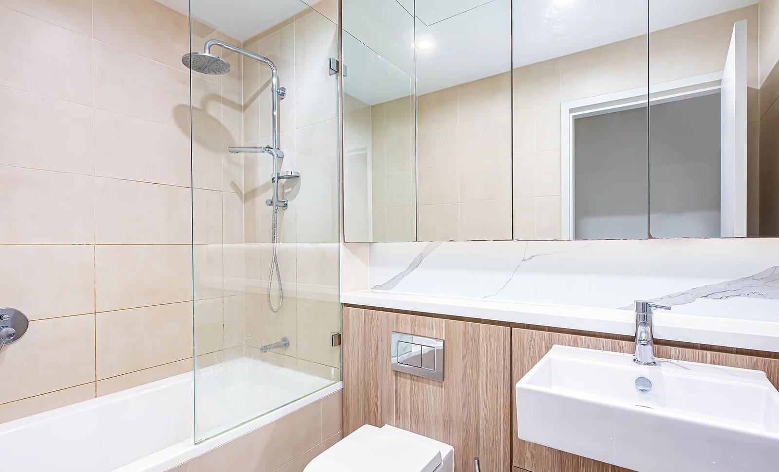 1311/1D Greenbank Street HURSTVILLE 4