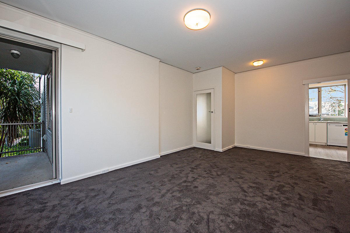 Gallery: 13/112 Riversdale Road