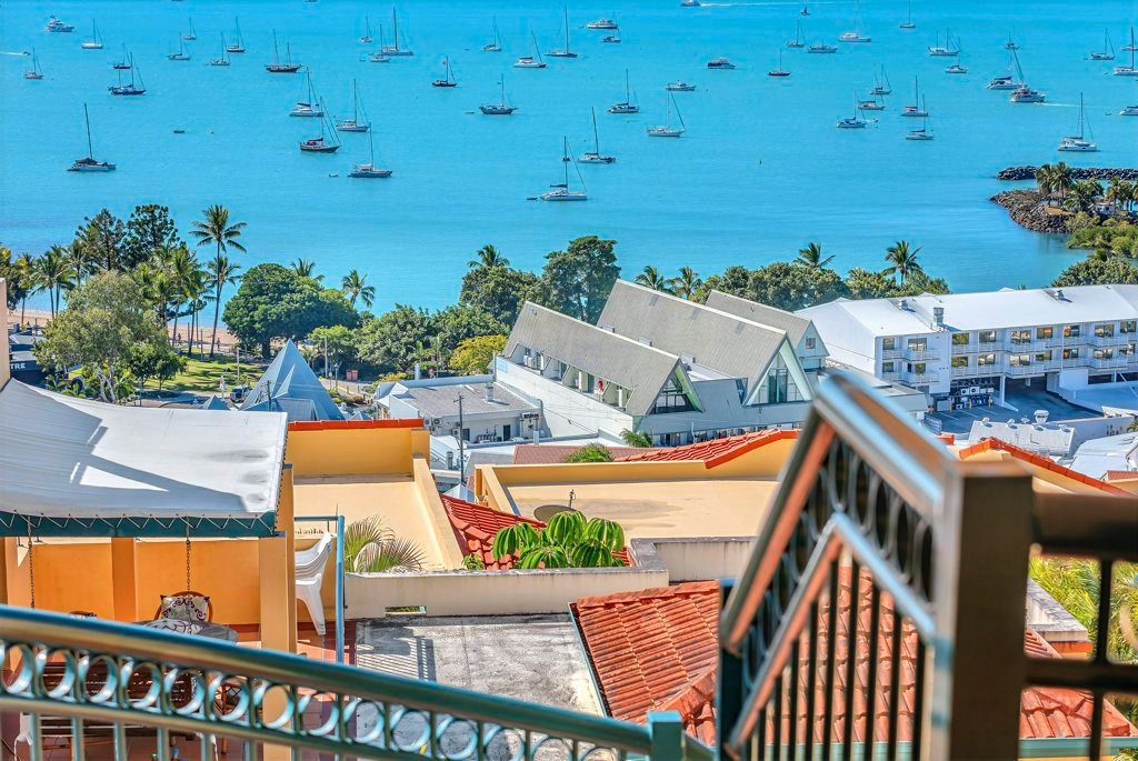 13/12-14 Golden Orchid Drive AIRLIE BEACH 3