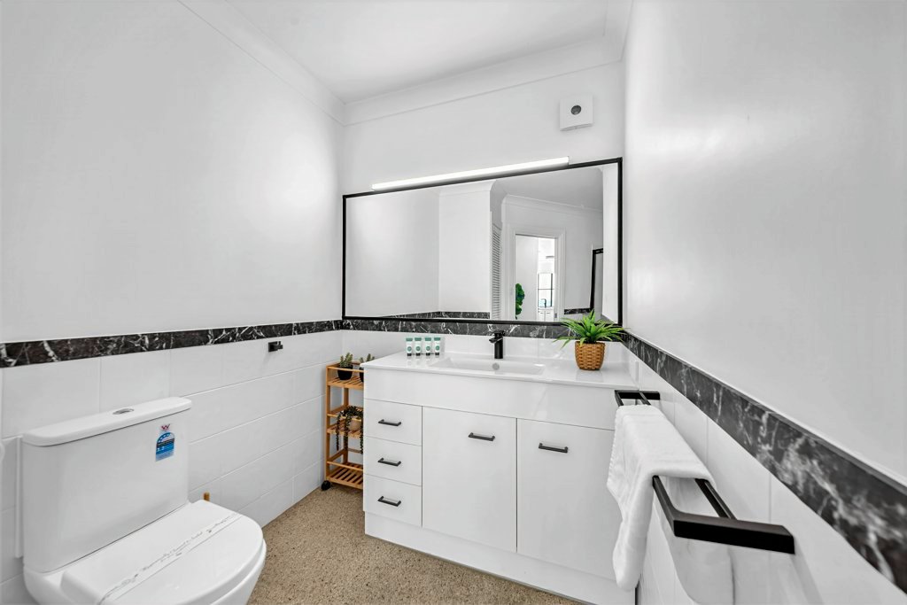 13/12-14 Golden Orchid Drive AIRLIE BEACH 17