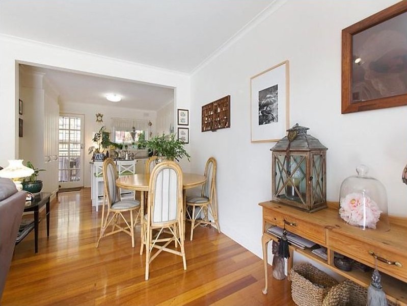 Gallery: 13/122 Nepean Highway