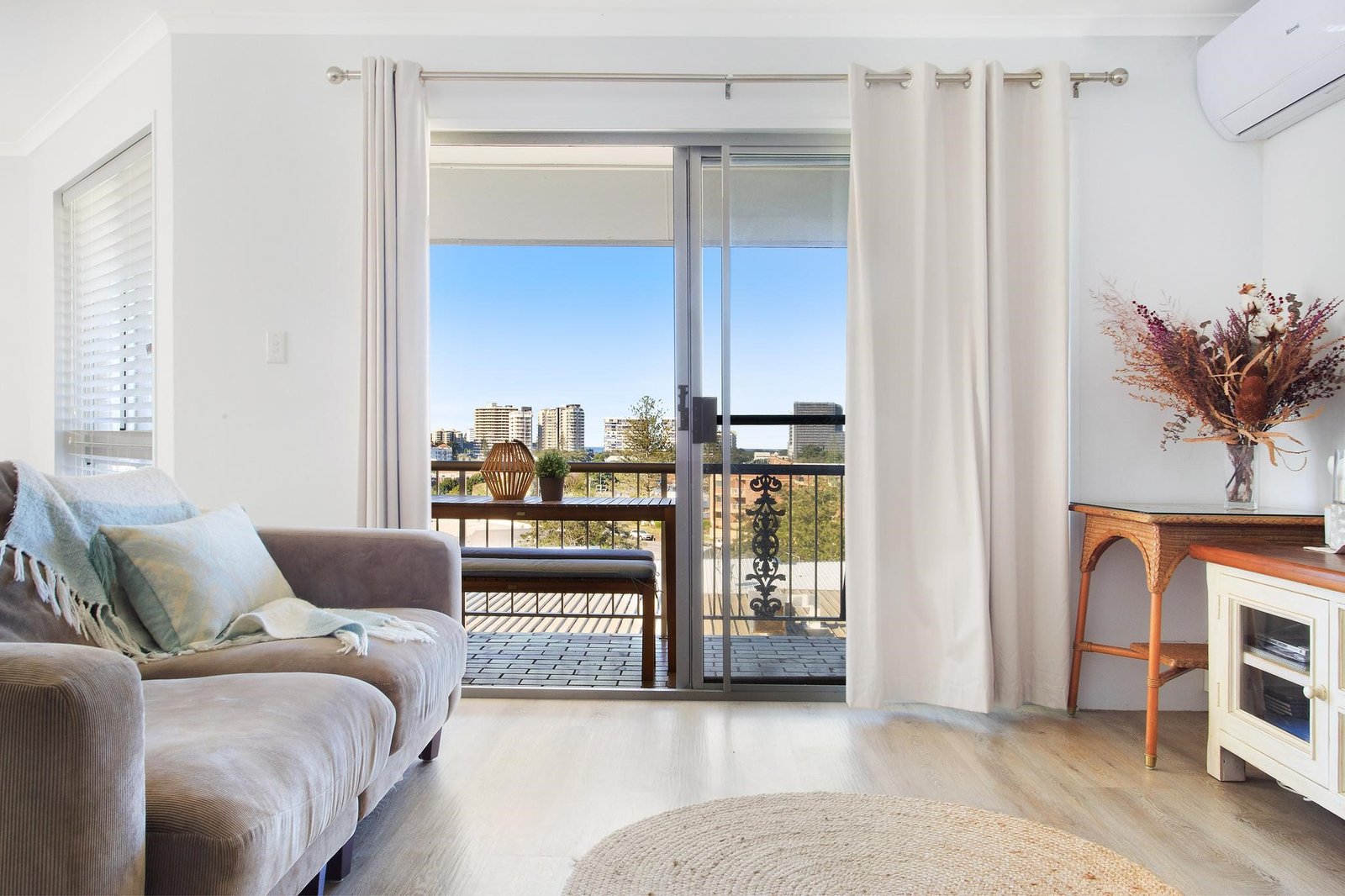 13/126 Musgrave Street COOLANGATTA 2