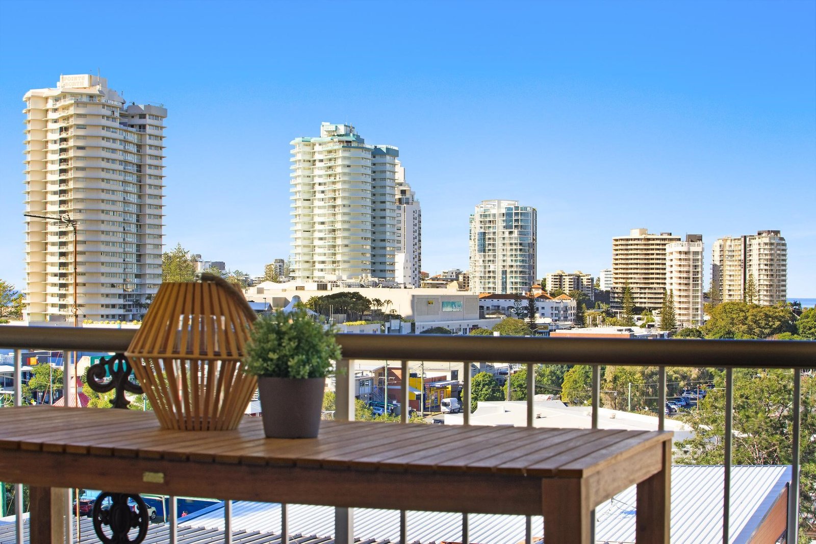 13/126 Musgrave Street COOLANGATTA 10