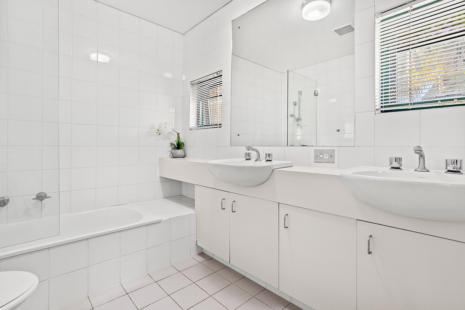 1312/615 Kunapipi Road LAGUNA QUAYS 13