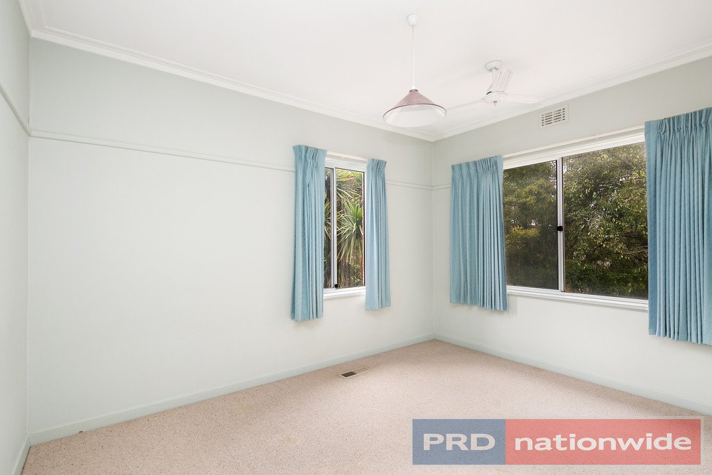 1314 Geelong Road MOUNT CLEAR 9