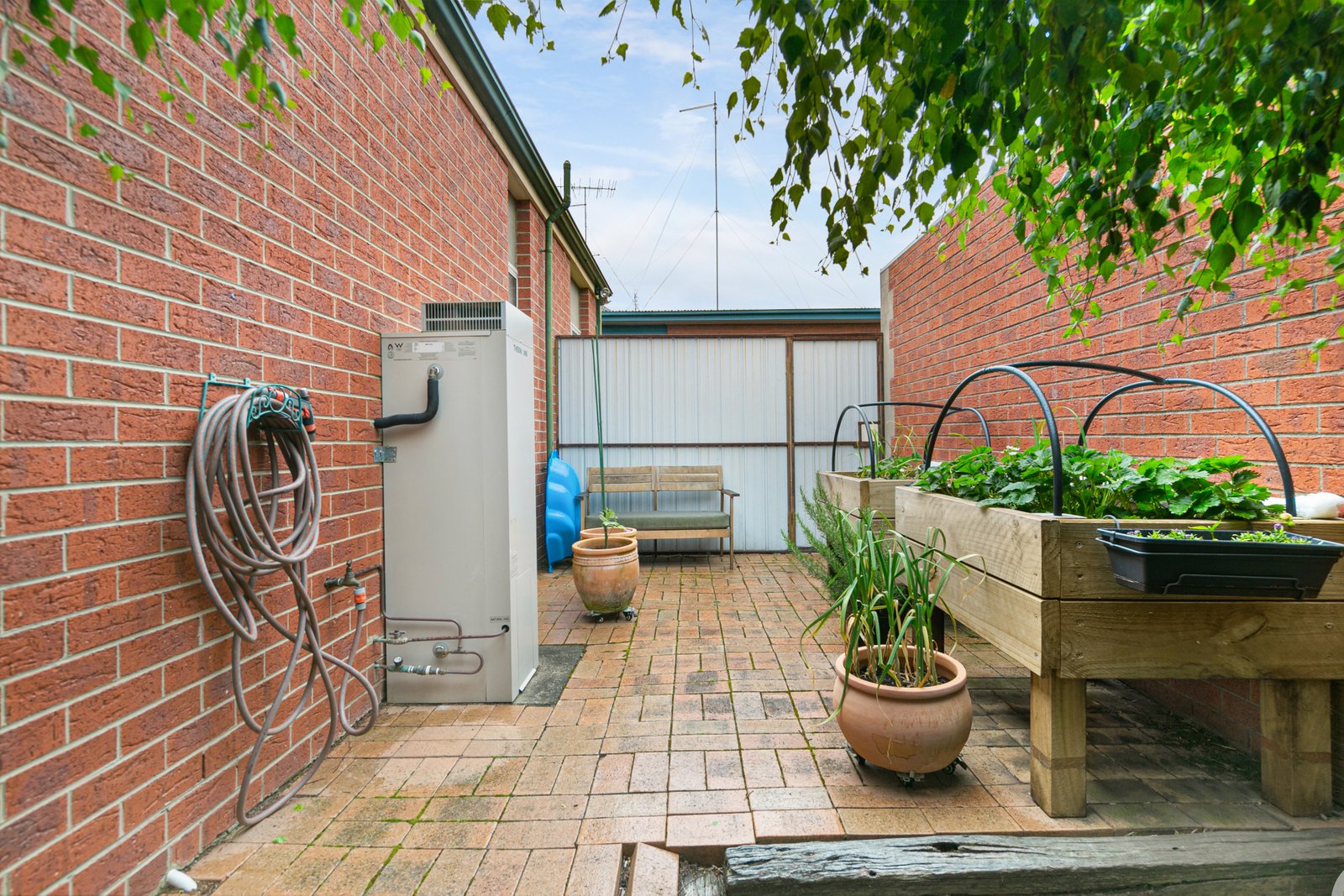 1/314 Peel Street North BLACK HILL 9