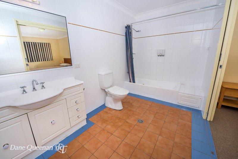131/5 Horizons Drive SALAMANDER BAY 20