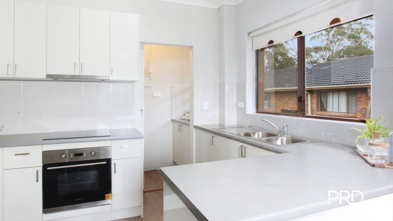 13/15 Preston St  Jamisontown 2