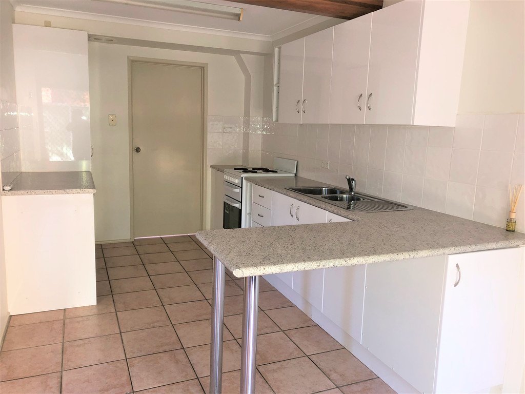 13/15 Roberts Street SOUTH GLADSTONE 2