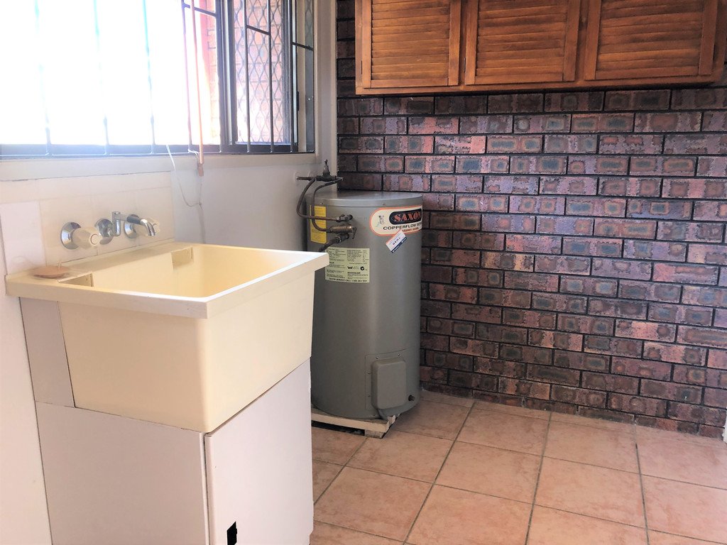 13/15 Roberts Street SOUTH GLADSTONE 13