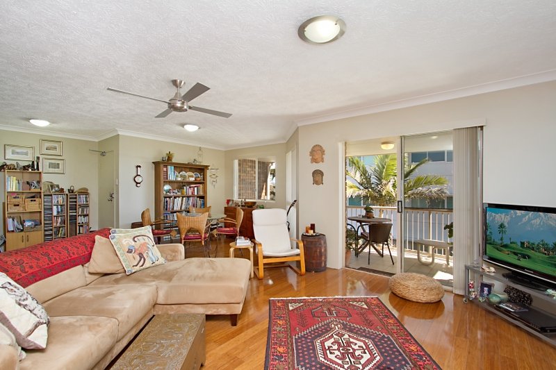 13/15 South Street COOLANGATTA 2