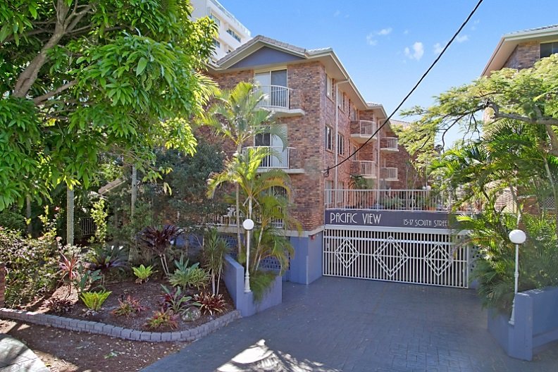 13/15 South Street COOLANGATTA 6