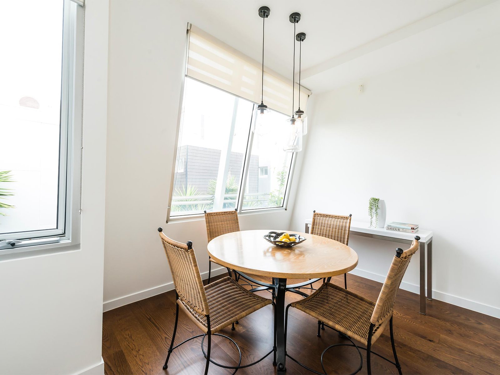 Gallery: 13/170 Beach Road