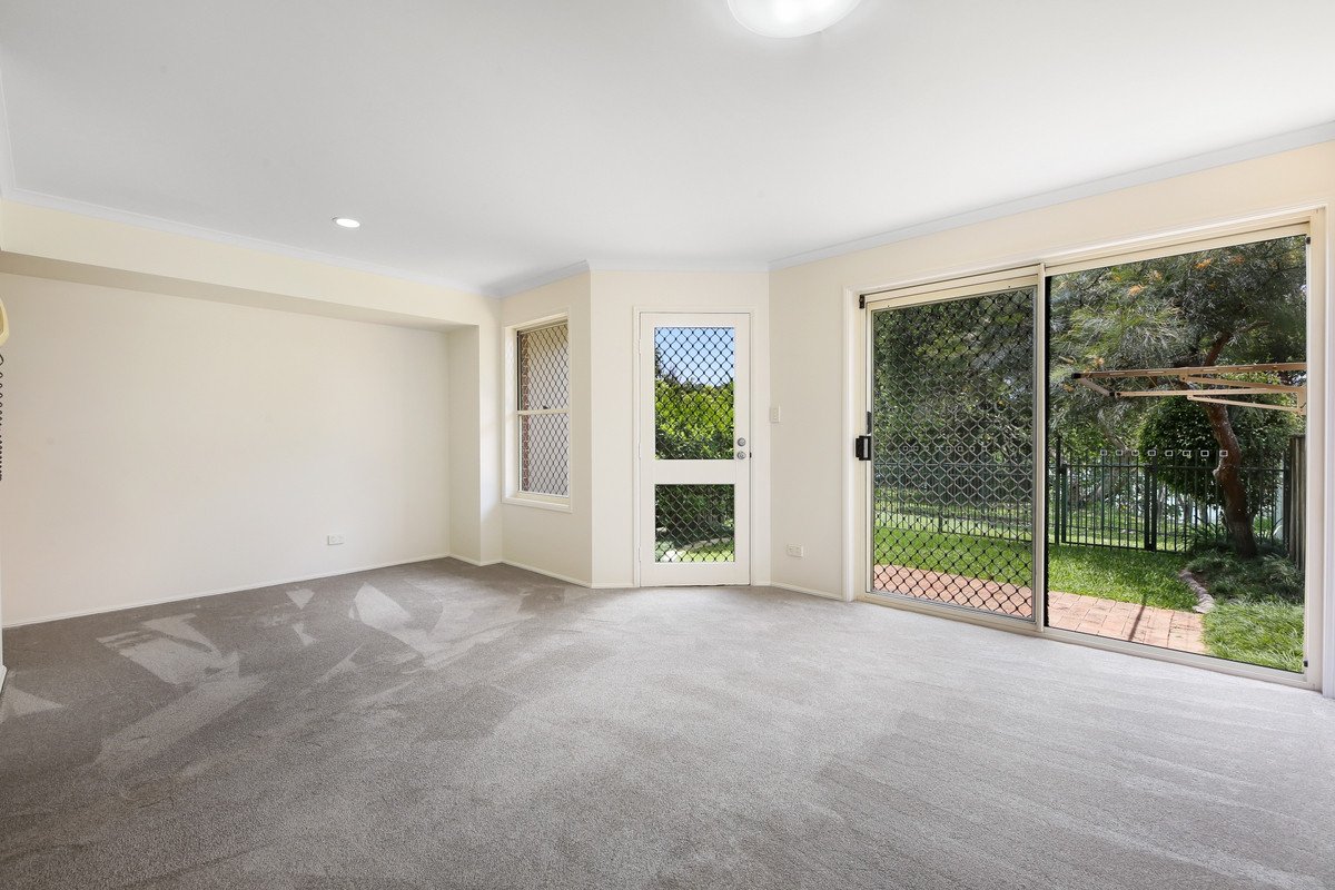 13/18 Tallebudgera Creek Road Burleigh Heads 3