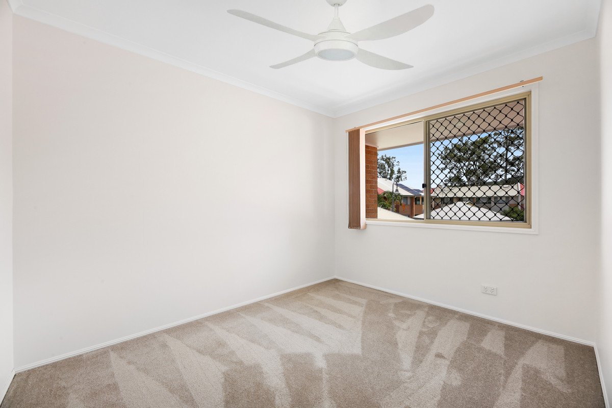 13/18 Tallebudgera Creek Road Burleigh Heads 29