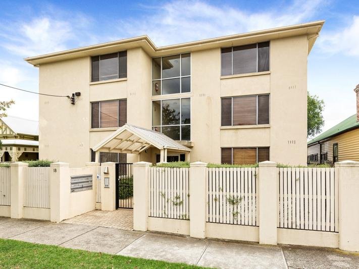 13/18 Tongue Street, YARRAVILLE