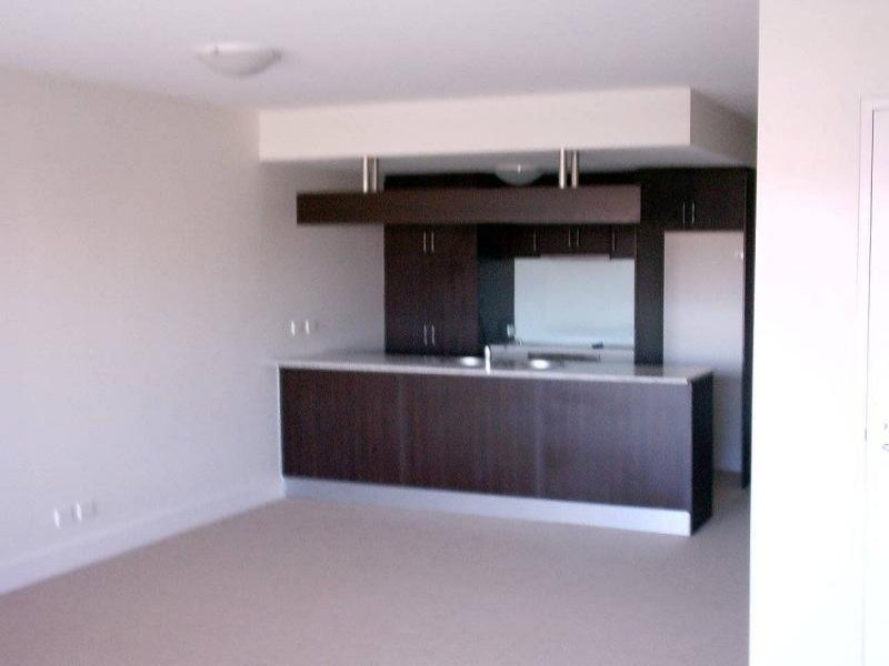 Gallery: 13/185 Francis Street
