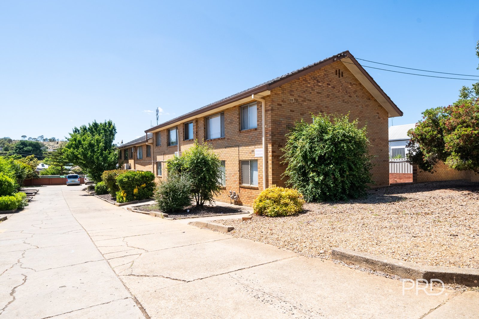 13/189 Lake Albert Road KOORINGAL 1