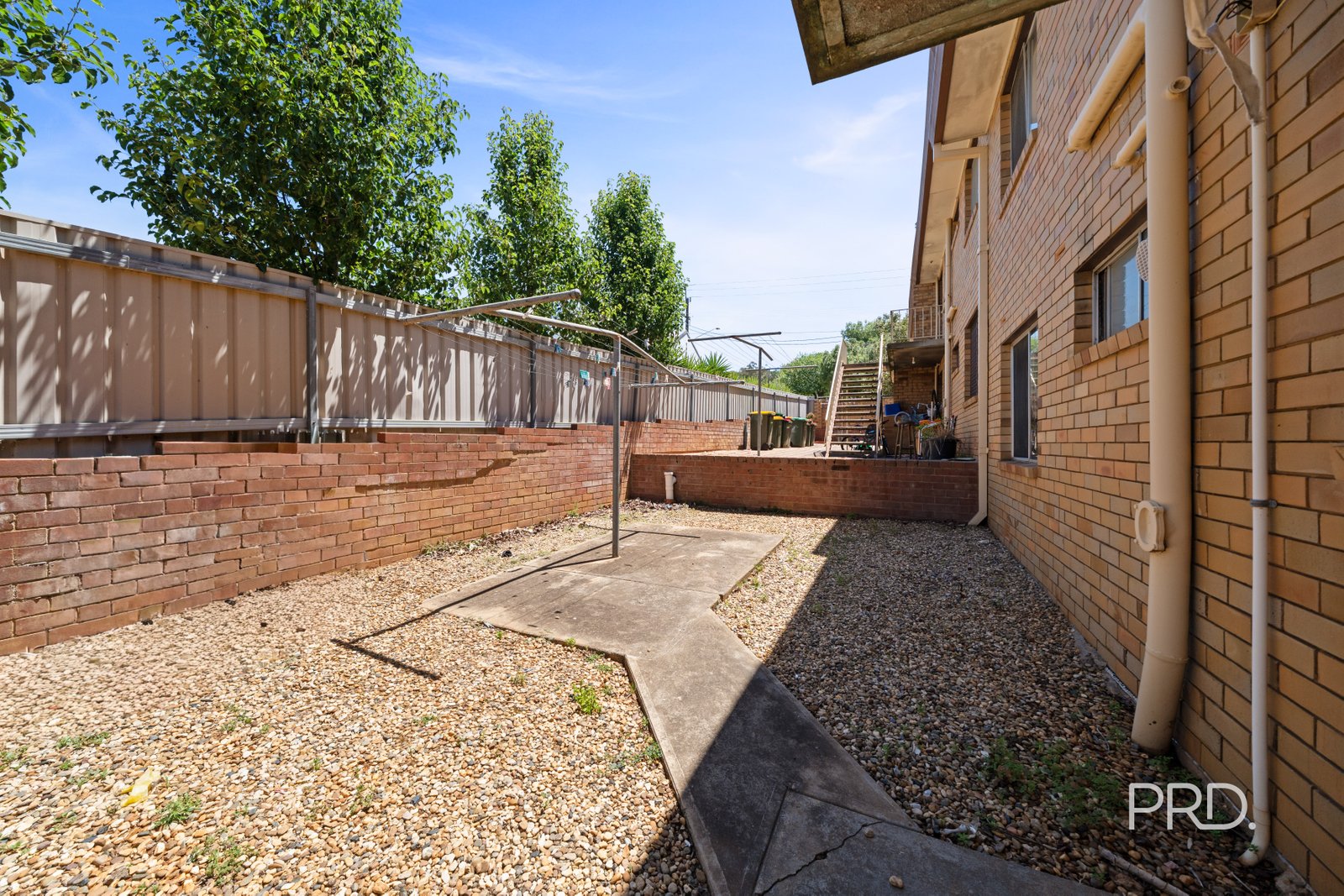 13/189 Lake Albert Road KOORINGAL 8