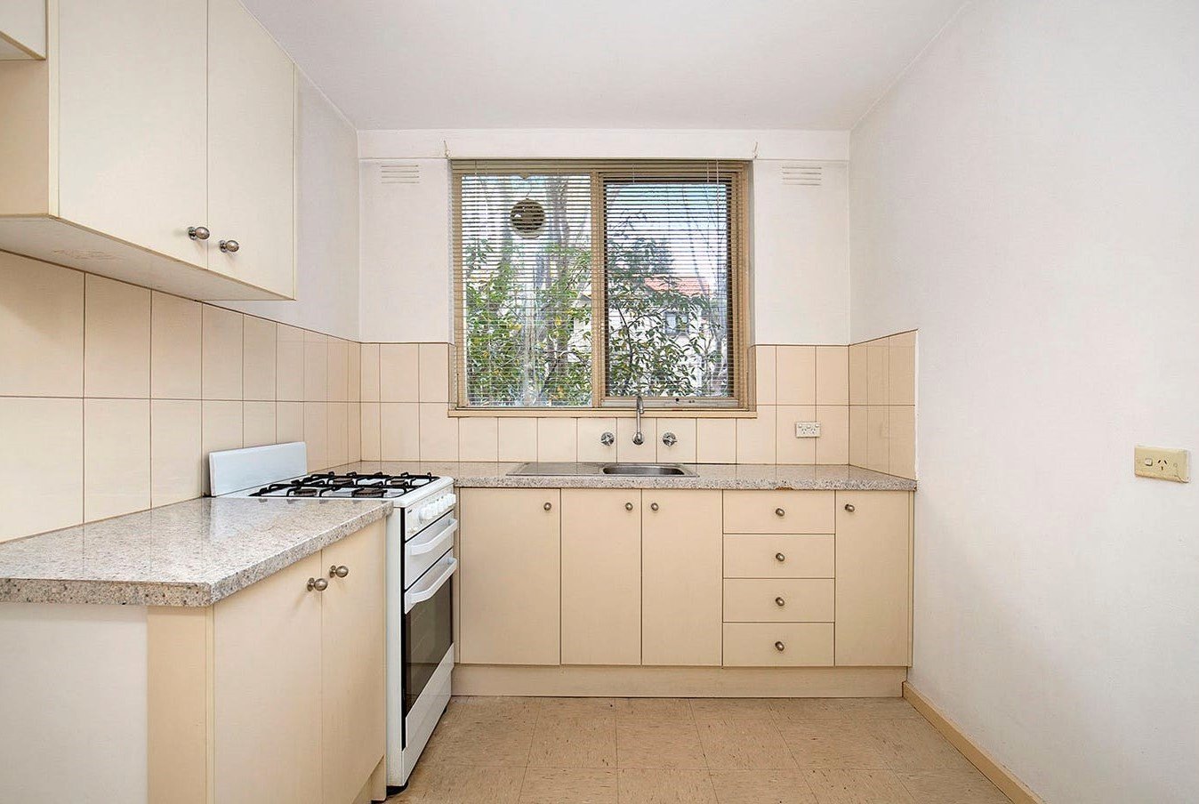Gallery: 1/319 Dandenong Road