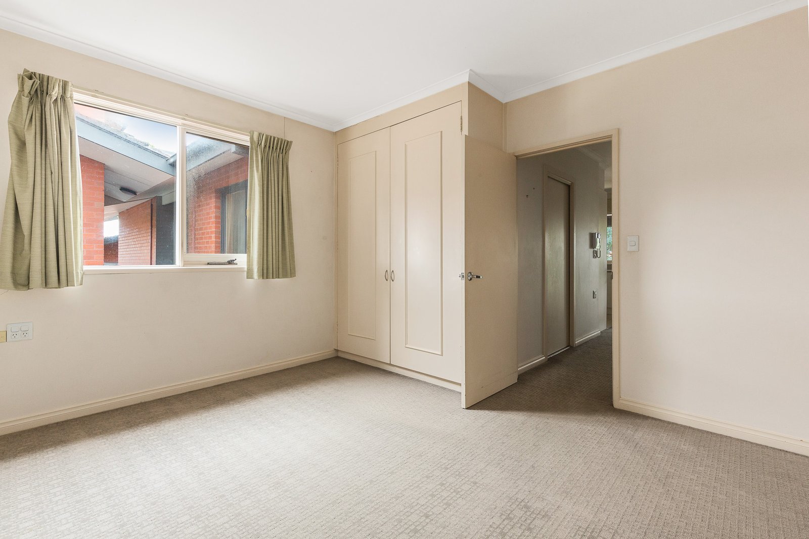 Gallery: 13/19 New Street