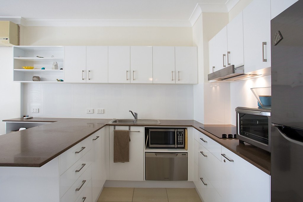 131/99 Griffith Street COOLANGATTA 2
