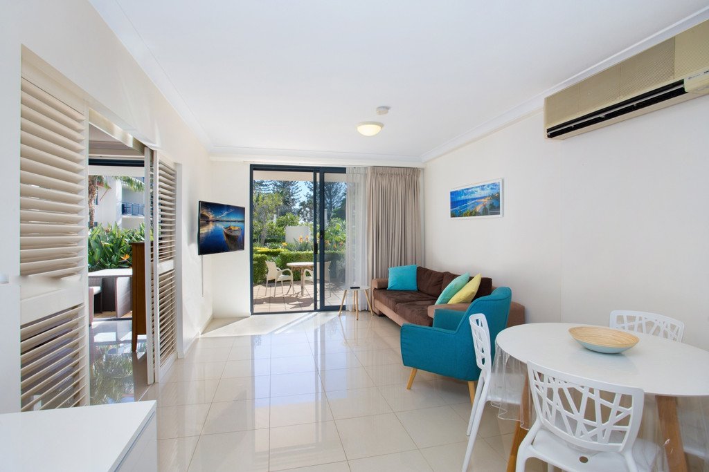 131/99 Griffith Street COOLANGATTA 3
