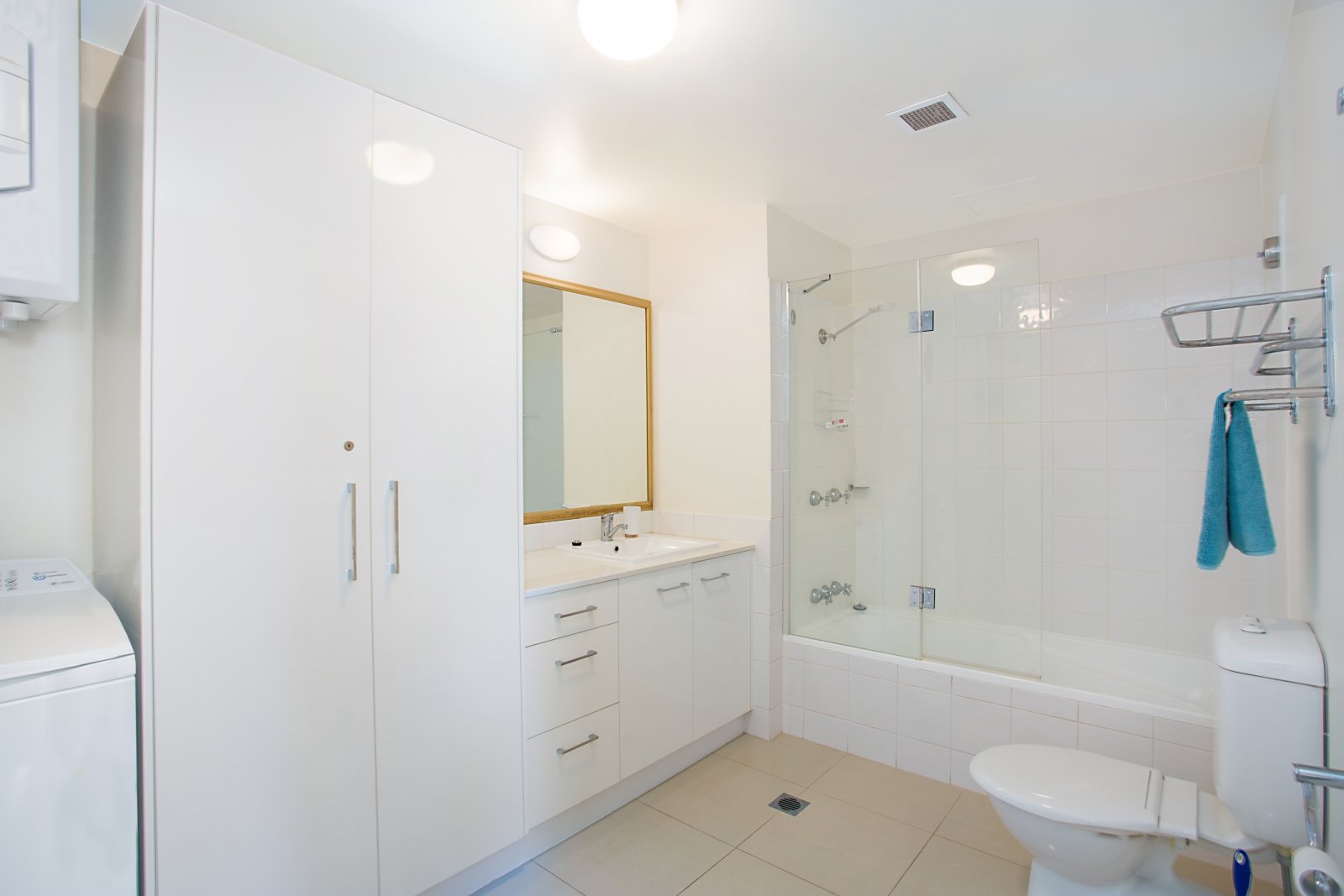 131/99 Griffith Street COOLANGATTA 5