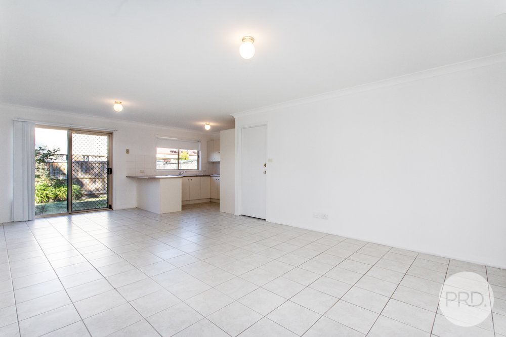 13/2-10 Walker Street WERRINGTON 4