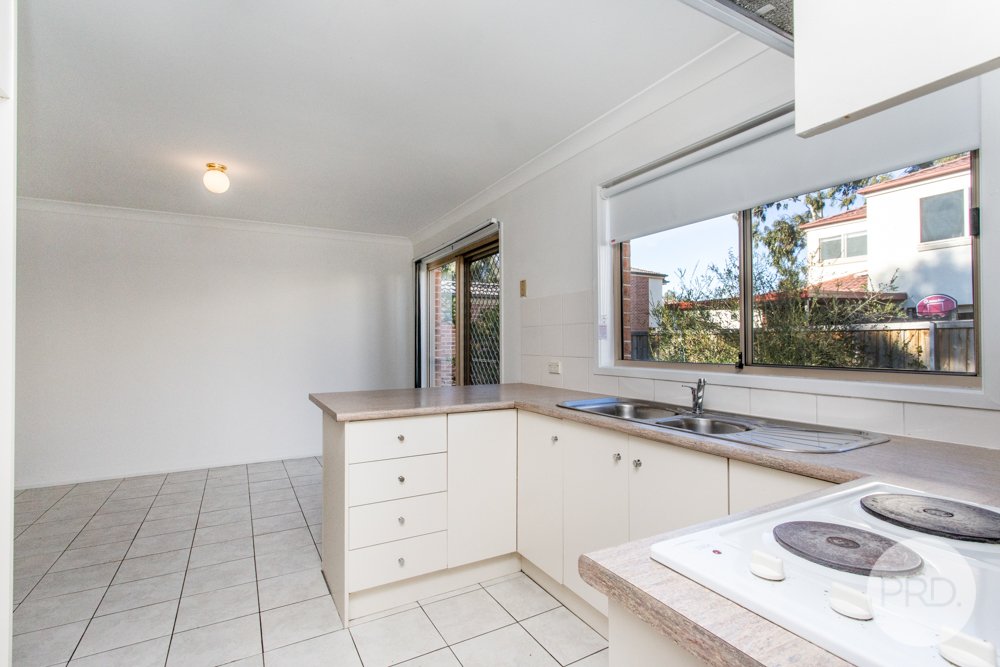 13/2-10 Walker Street WERRINGTON 7