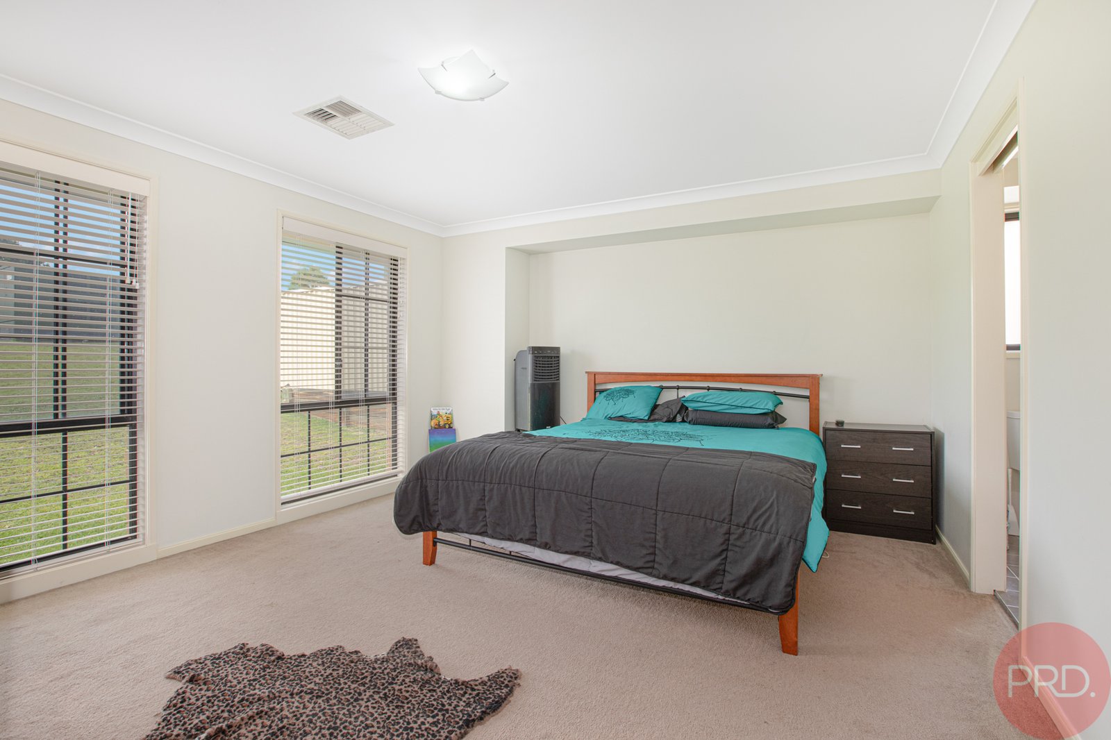 132 Aberglasslyn Road RUTHERFORD 11