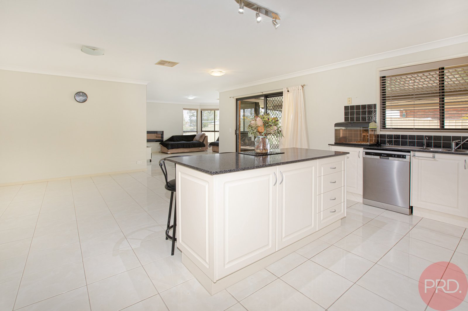 132 Aberglasslyn Road RUTHERFORD 16