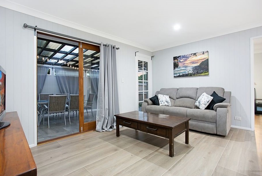 1/32 Albion Ave  MIAMI 3