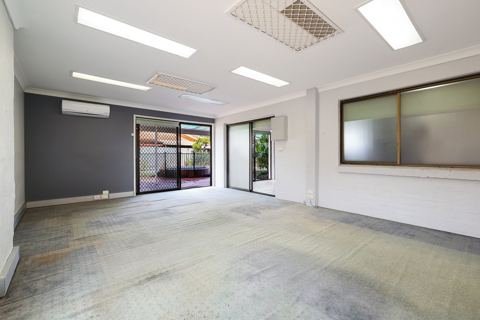 132 Ashmore Road BENOWA 5