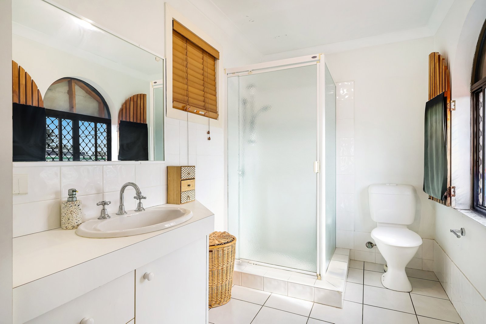 132 Ashmore Road BENOWA 12