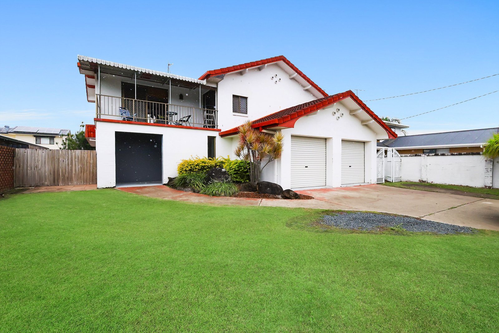 132 Ashmore Road BENOWA 18