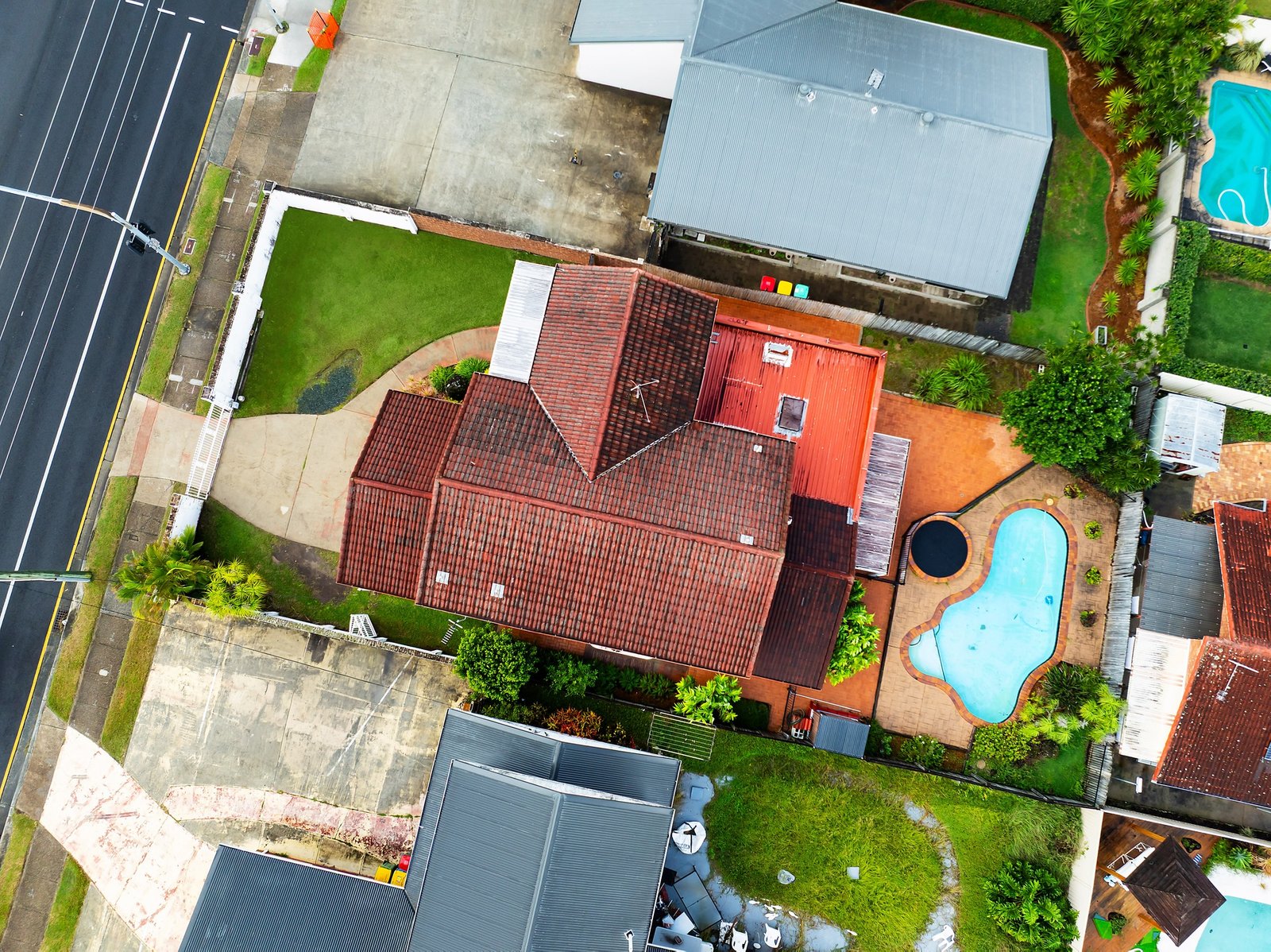 132 Ashmore Road BENOWA 19