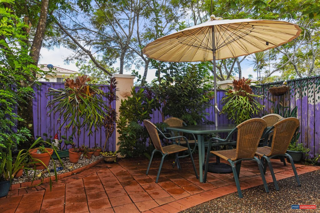 13/2 Beachcomber Court BURLEIGH WATERS 9