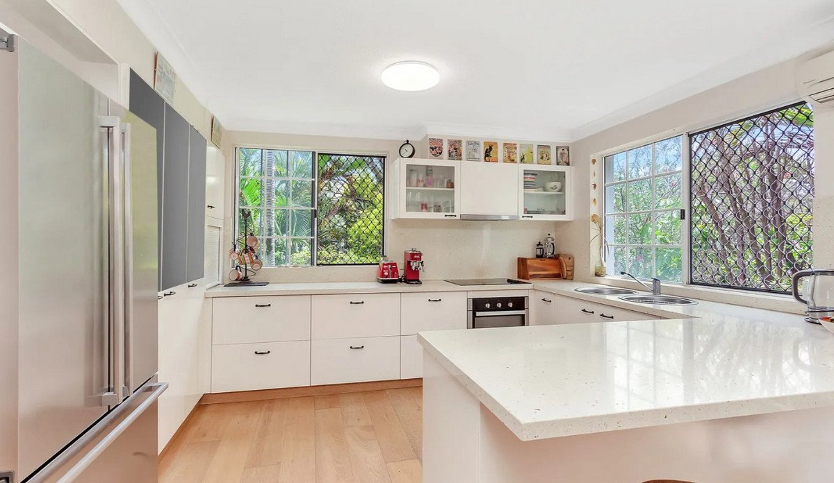 1/32 Burleigh Street Burleigh Heads 3