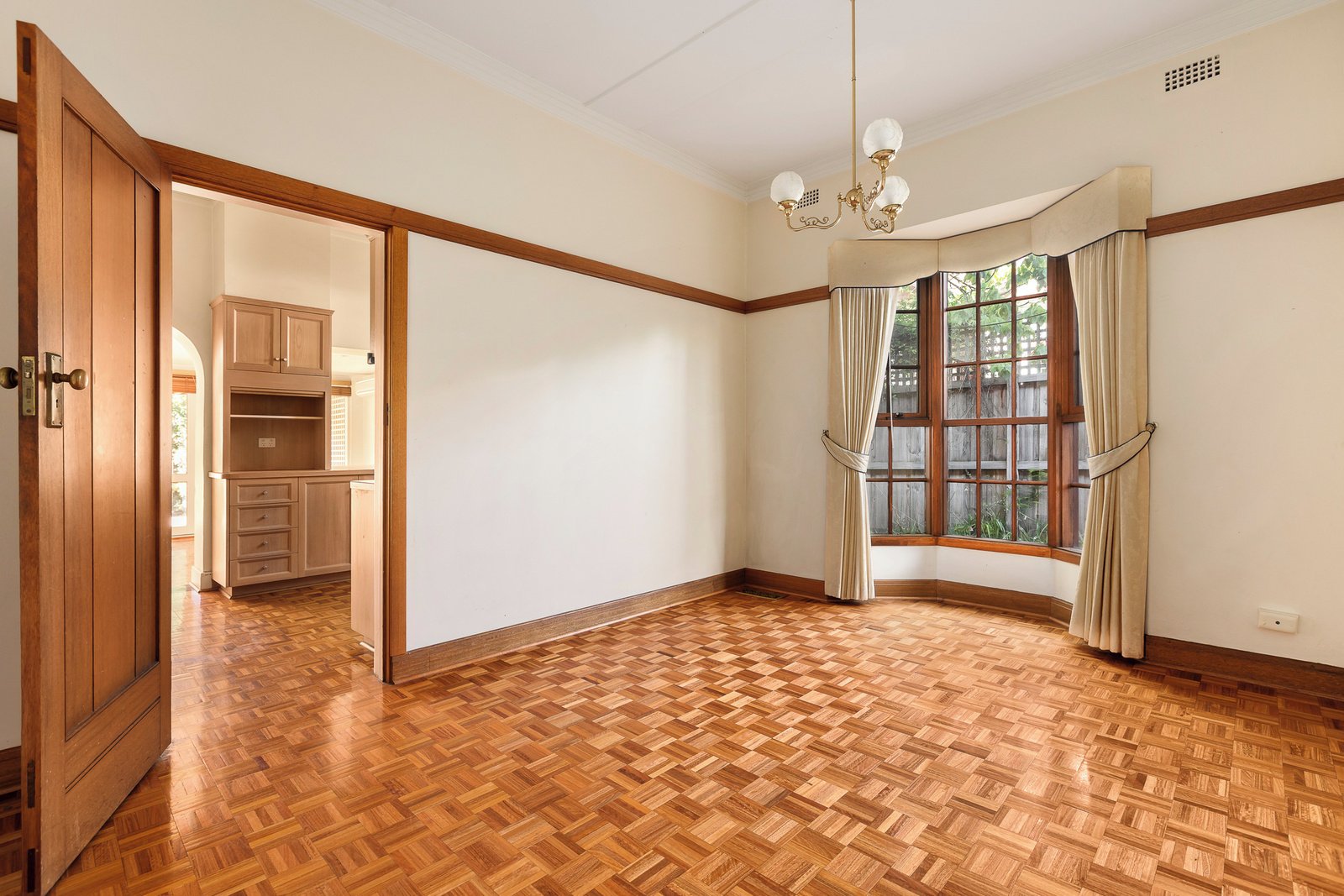 132 Canterbury Road, Canterbury, 3126