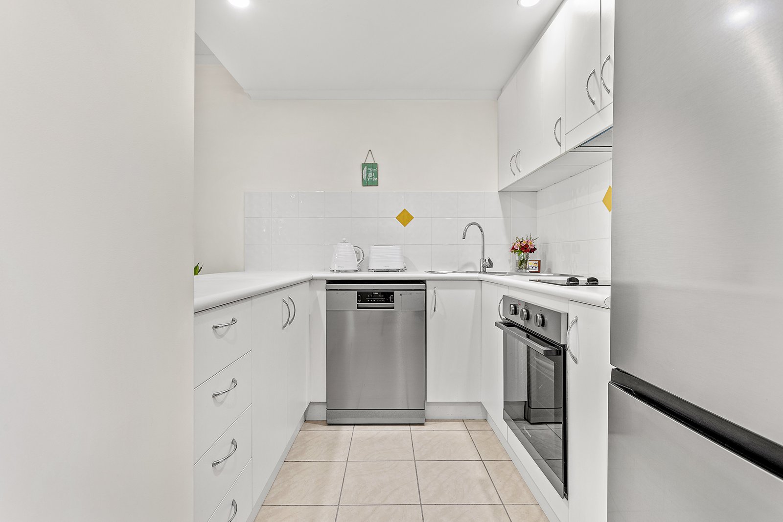 13/2 Erromango Drive JUBILEE POCKET 17