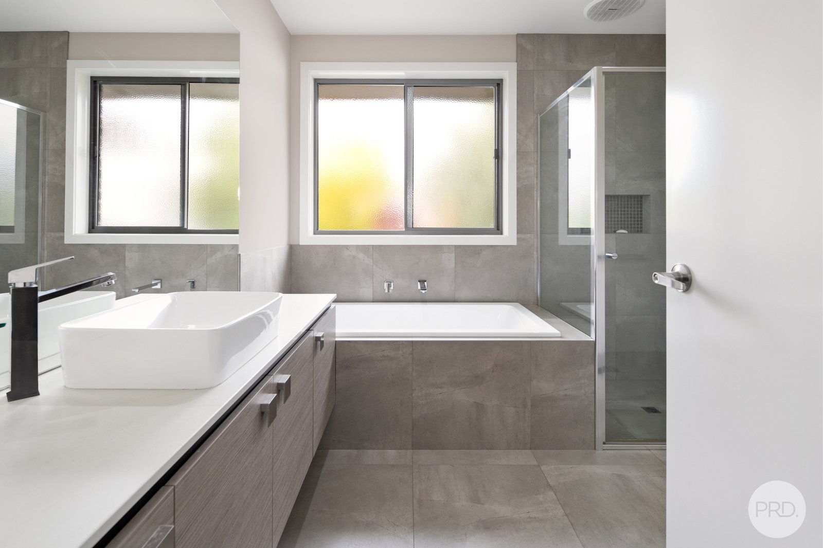 132 Finlay Street BROWN HILL 8