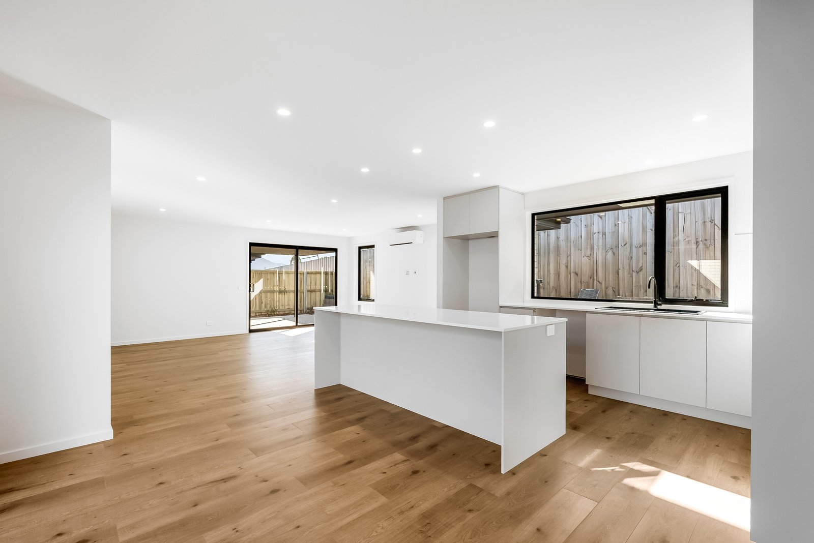 1/32 Fouche Ave  OLD BEACH 3
