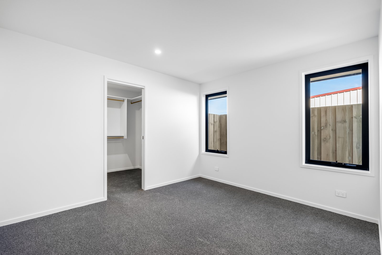 1/32 Fouche Ave  OLD BEACH 6